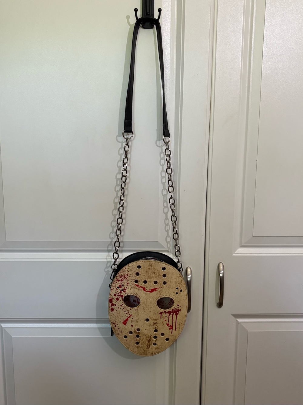 JASON'S REVENGE CROSSBODY BAG - Picture 2 of 6